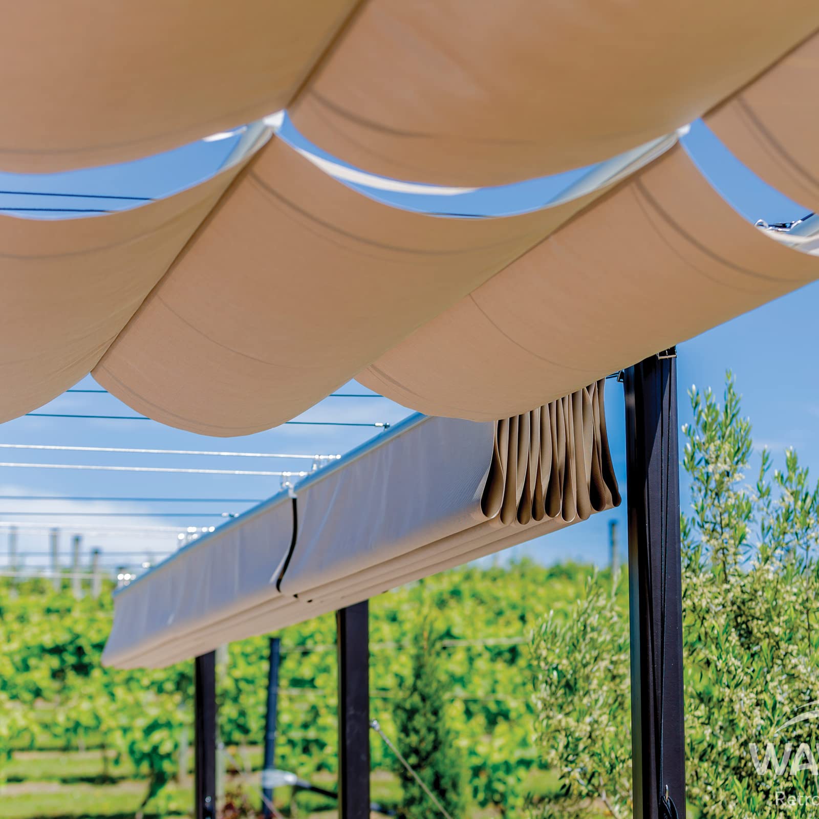 Retractable Rainproof Wave Sun Shade Sail with UV Protection